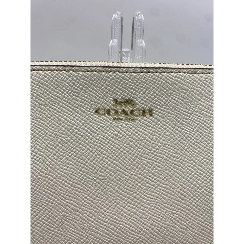 COACH Crossgrain Leather Corner Zip Wristlet Wallet Chalk F58032 MSRP $75
